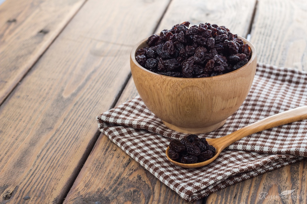 Czosnek i rodzynki