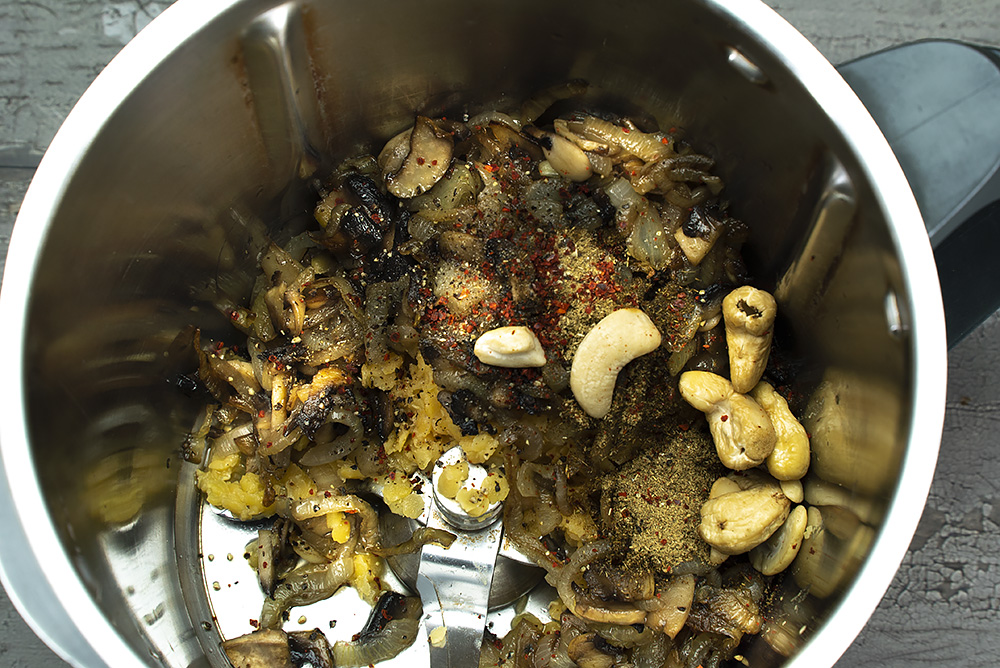 Pasta z czerwonej soczewicy