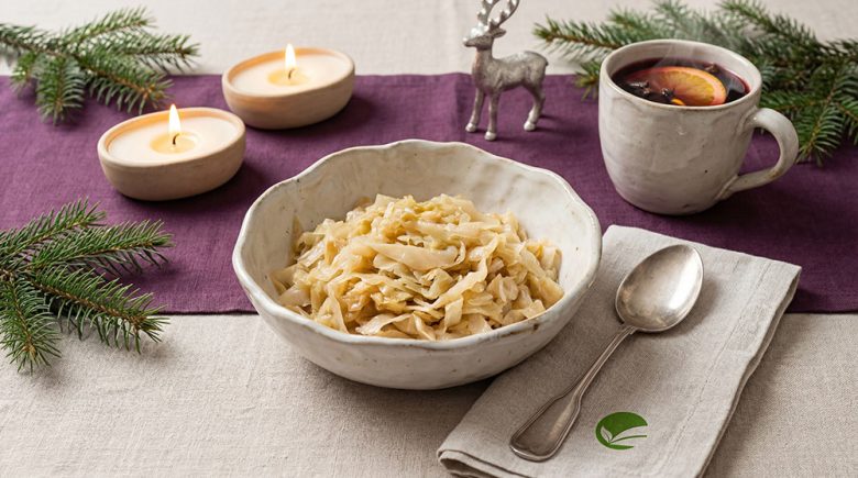 Kapusta duszona bez grochu – lekka kolacja wigilijna